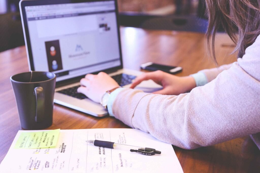 startupstockphotos student 849822 (1)